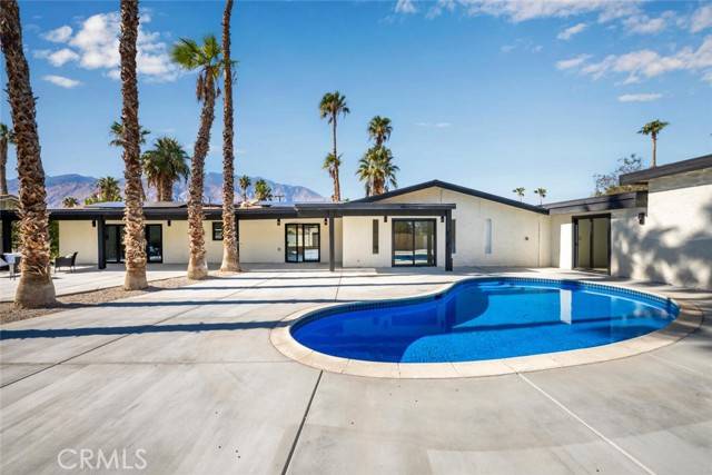 2890 N Farrell Drive, Palm Springs, CA 92262