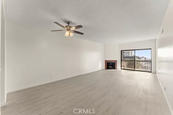 Signal Hill, CA 90755,1460 E Willow Street #302