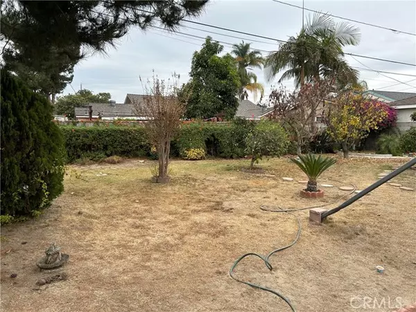 Downey, CA 90242,8419 Devenir Avenue