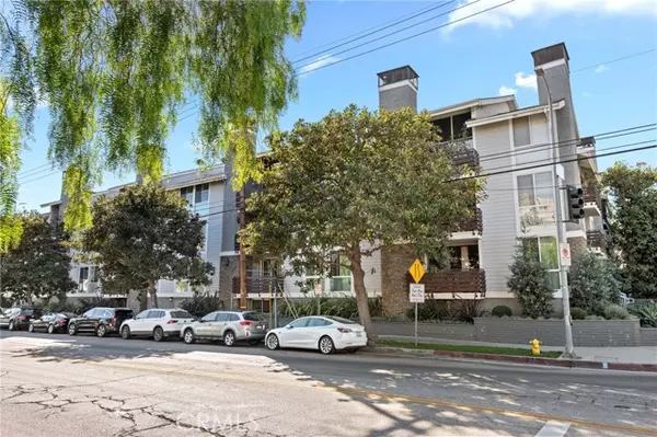 11706 Montana Avenue #105, Los Angeles, CA 90049