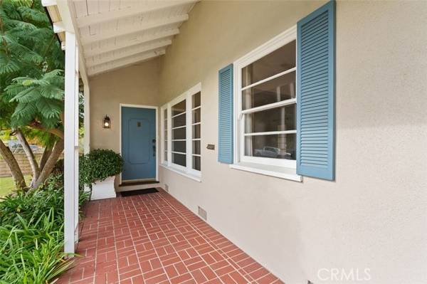 1629 Oak Street, Santa Monica, CA 90405