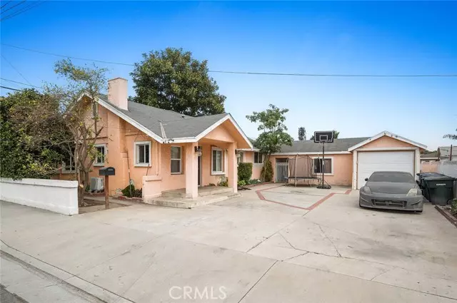 Bellflower, CA 90706,15916 Pitts Avenue