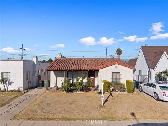 2035 W 68th Street, Los Angeles, CA 90047