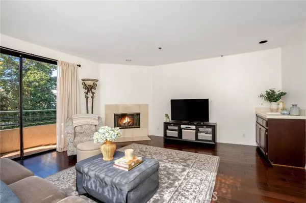 1128 Cardiff Avenue #201, Los Angeles, CA 90035