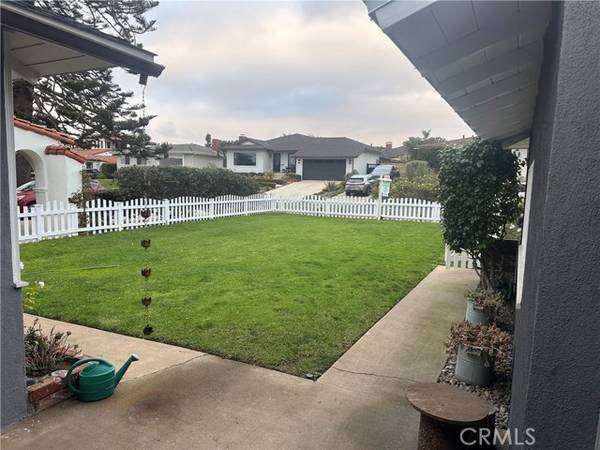 361 Camino De Las Colinas, Redondo Beach, CA 90277