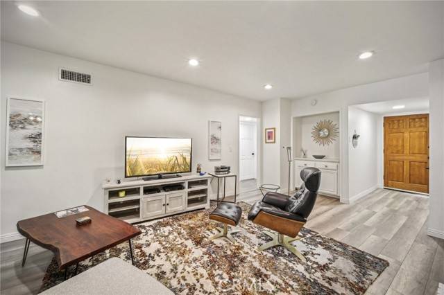 El Segundo, CA 90245,123 E Oak Avenue #303