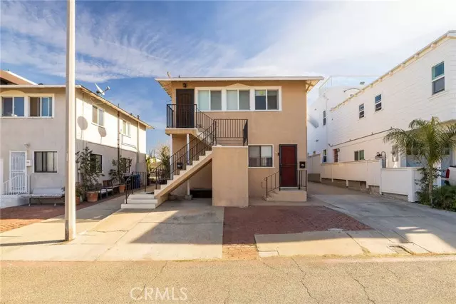 714 Loma Drive, Hermosa Beach, CA 90254