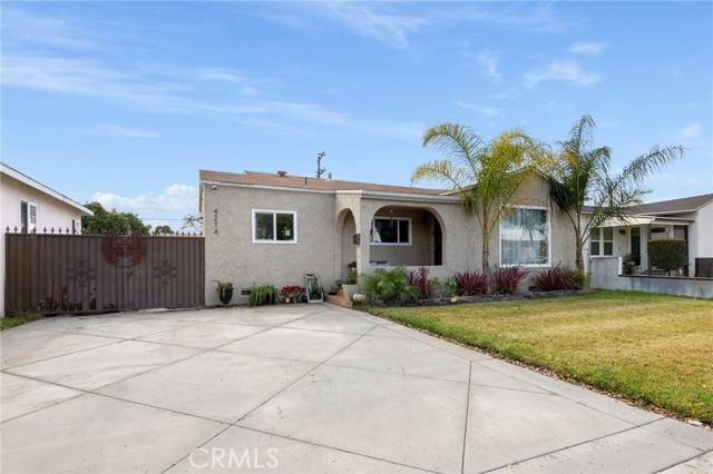 4274 Walnut Avenue, Lynwood, CA 90262