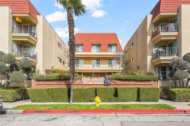 Culver City, CA 90230,5845 Doverwood Drive #216