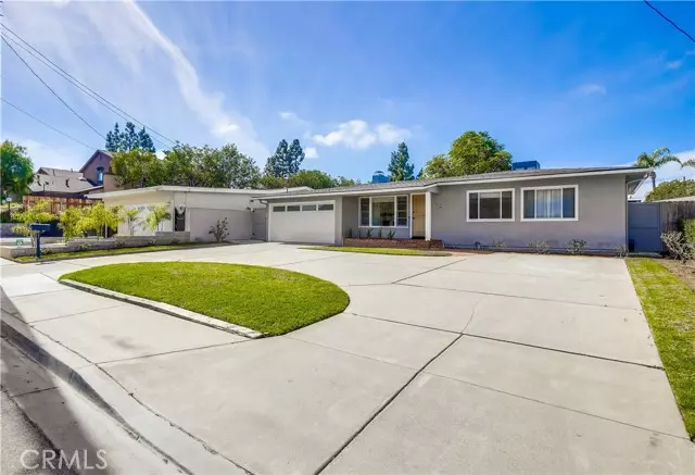 Costa Mesa, CA 92627,1943 Maple Avenue