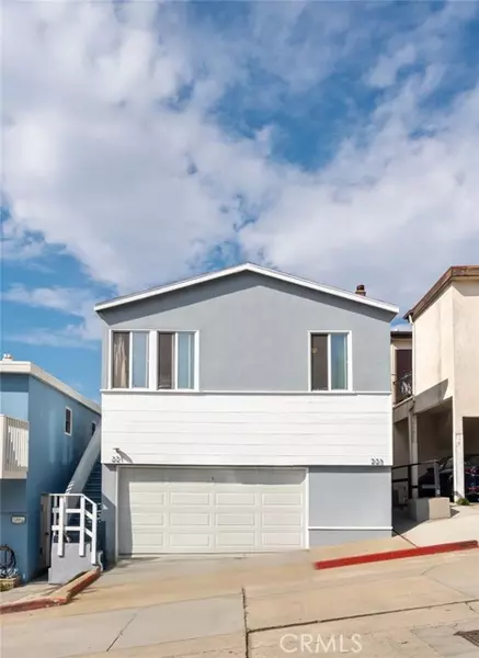 221 40th Street, Manhattan Beach, CA 90266