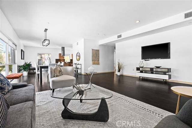 Marina Del Rey, CA 90292,3119 Via Dolce #107