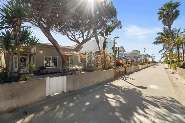 Hermosa Beach, CA 90254,66 16th Street