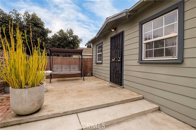 9515 Victoria Avenue, South Gate, CA 90280