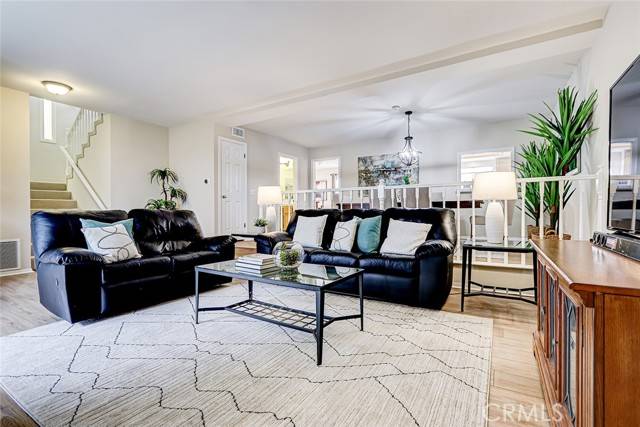 1913 Carnegie Lane #4, Redondo Beach, CA 90278