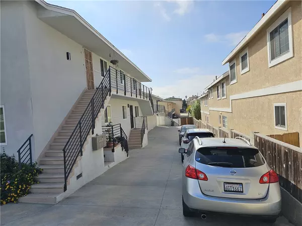 Redondo Beach, CA 90278,2306 Vanderbilt Lane #5