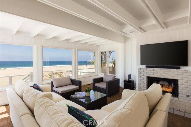 Manhattan Beach, CA 90266,800 The Strand