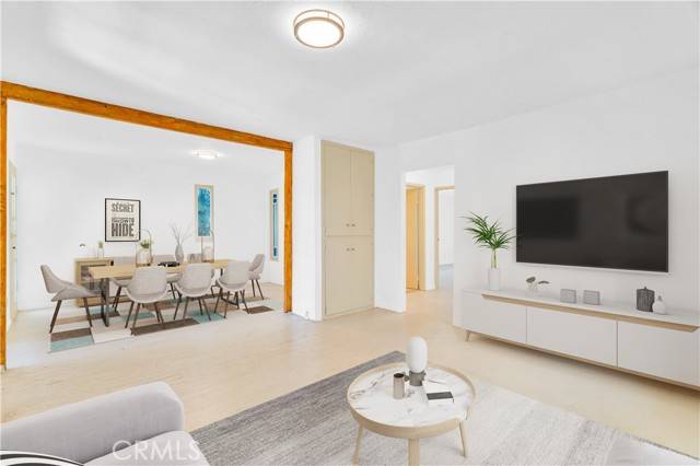 Venice, CA 90291,405 Howland Canal