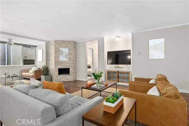 930 3rd Street #106, Santa Monica, CA 90403