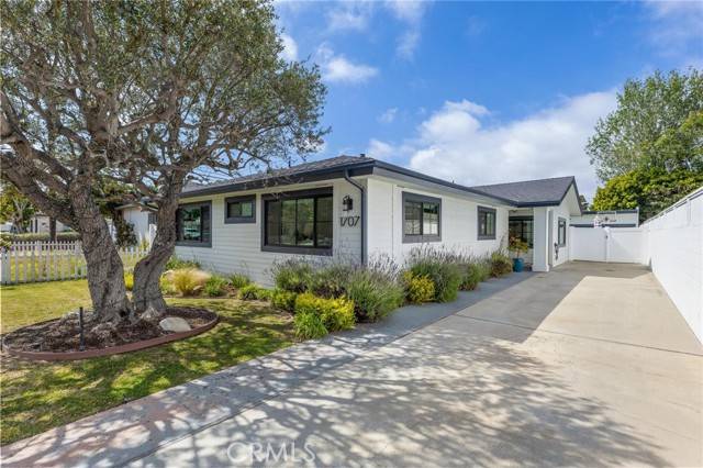 1707 10th Street, Manhattan Beach, CA 90266