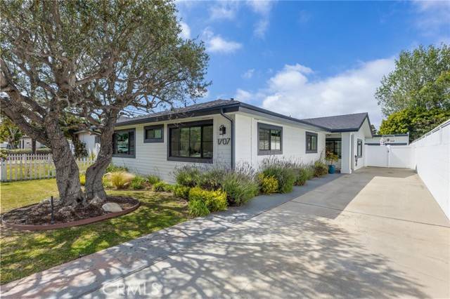 1707 10th Street, Manhattan Beach, CA 90266