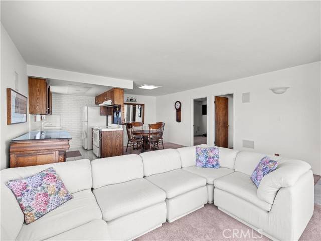 Manhattan Beach, CA 90266,112 38th Street #B Upper Unit