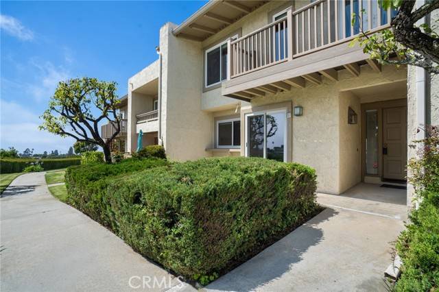 Rancho Palos Verdes, CA 90275,21 Hilltop Circle