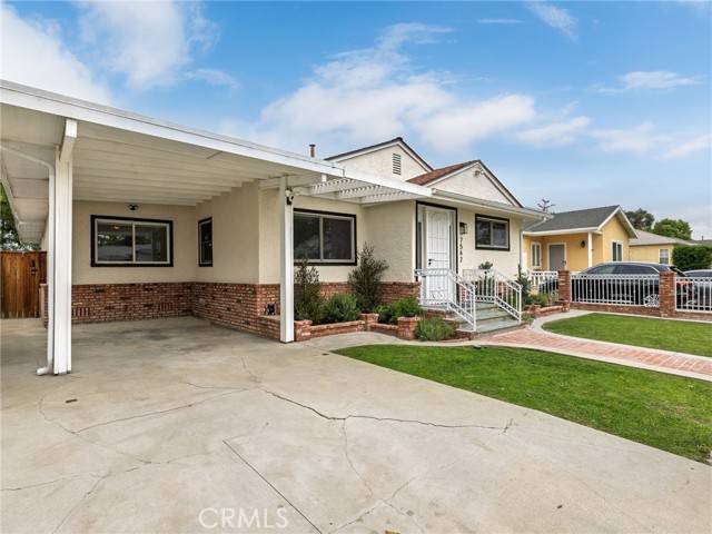7562 Midfield Avenue, Los Angeles, CA 90045