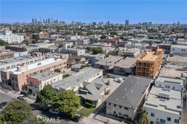 West Hollywood, CA 90038,5526 Lexington