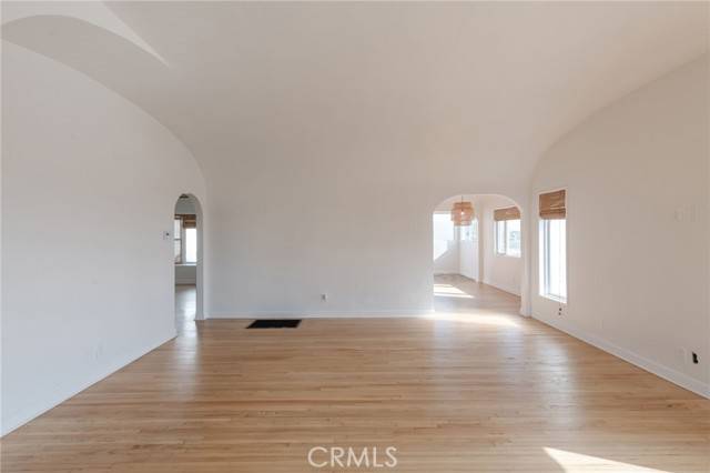 Hermosa Beach, CA 90254,912 8th Place