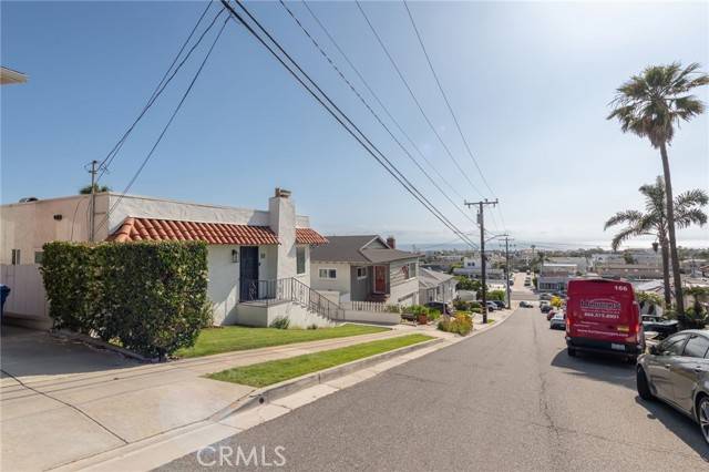 Hermosa Beach, CA 90254,912 8th Place