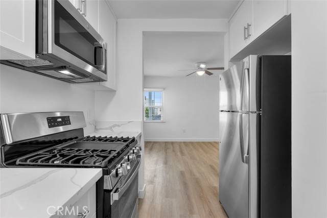 Hermosa Beach, CA 90254,908 Manhattan Avenue #E