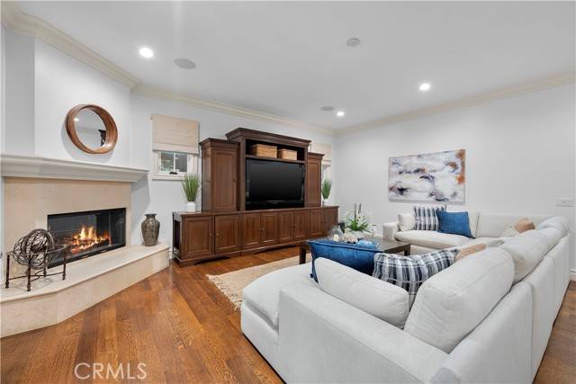 Manhattan Beach, CA 90266,114 N Ardmore Avenue