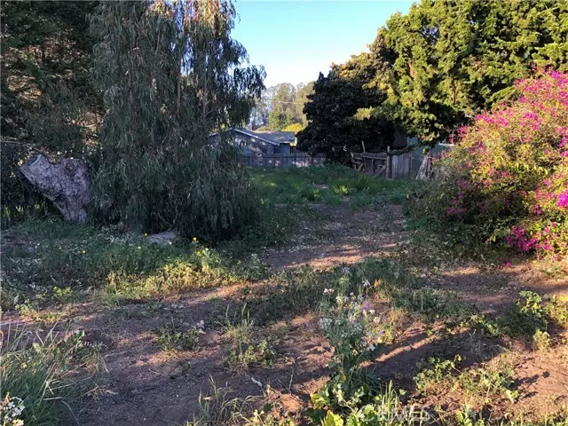 Los Osos, CA 93402,302 Woodland