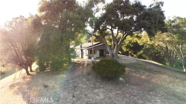 1040 Fern Canyon Road, Paso Robles, CA 93446