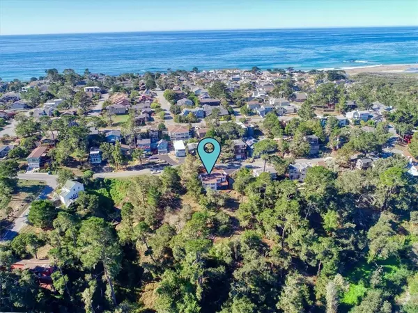 5230 Plymouth Street, Cambria, CA 93428