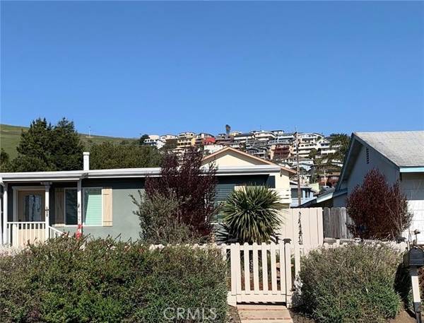 2720 Elm Avenue, Morro Bay, CA 93442