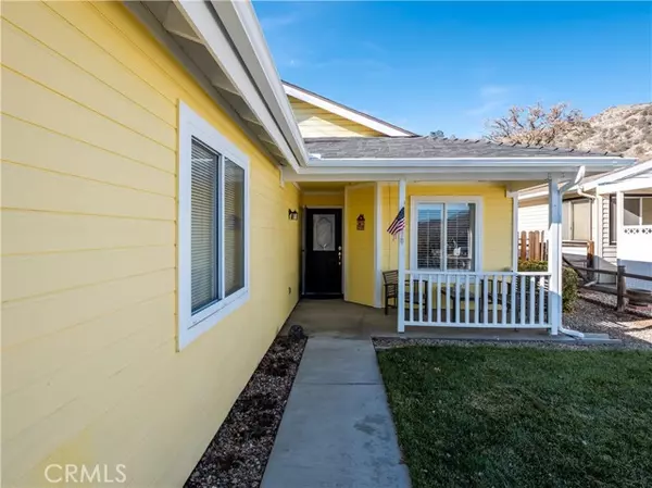 Tehachapi, CA 93561,21276 White Pine Drive #42