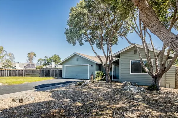 2742 Smith Court, Cambria, CA 93428