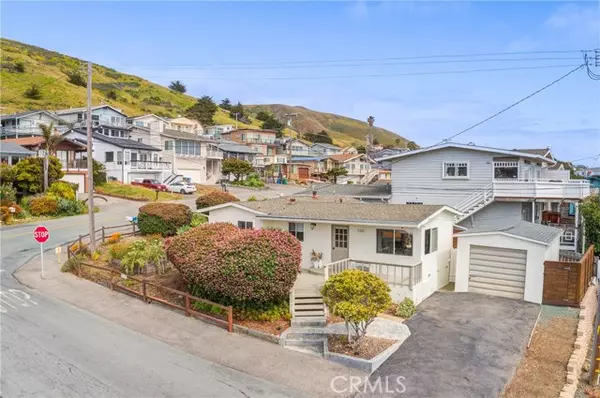 100 El Sereno Avenue, Cayucos, CA 93430