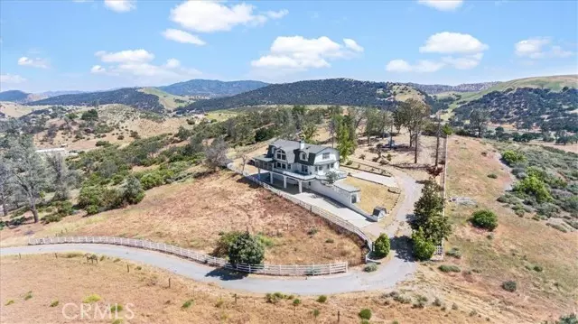 7020 Malcolms Grove Drive, Creston, CA 93432