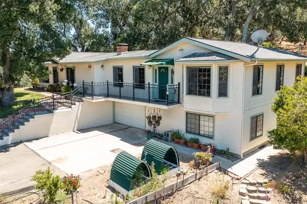 5020 Ardilla Avenue, Atascadero, CA 93422