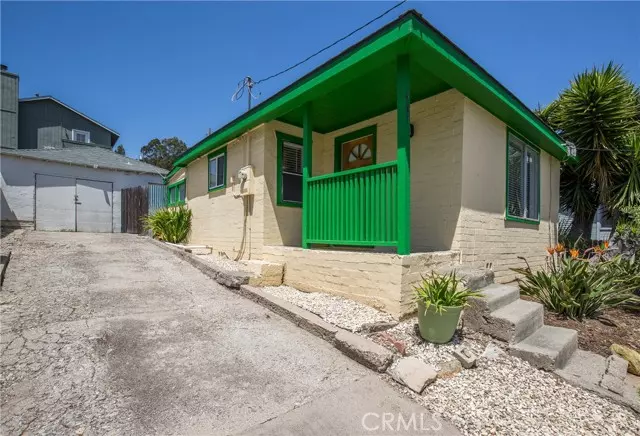 447 Ocean View Avenue, Pismo Beach, CA 93449