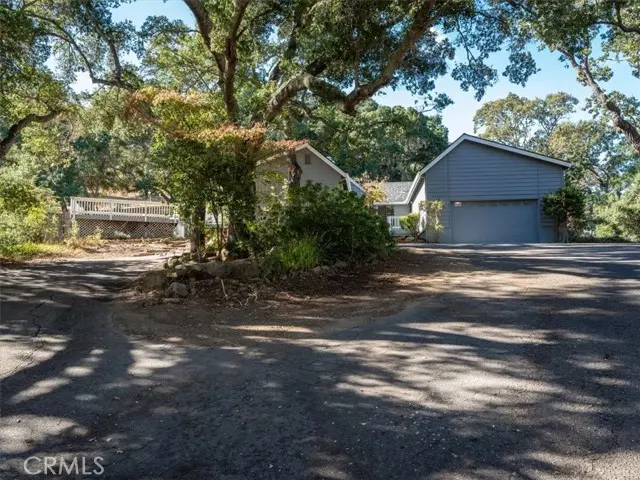 9525 Santa Lucia Road, Atascadero, CA 93422