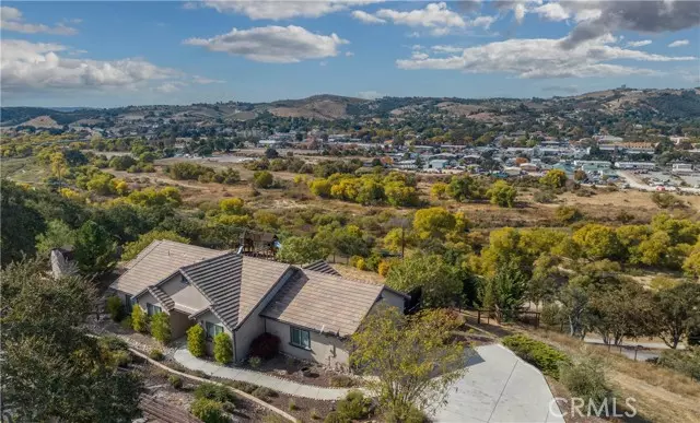 Paso Robles, CA 93446,665 Red Cloud Road