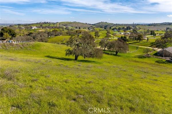 1855 Hanging Tree Lane, Templeton, CA 93465