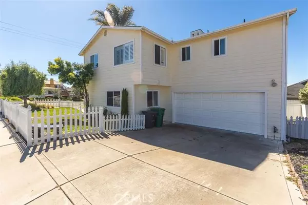 581 Newport Avenue, Grover Beach, CA 93433