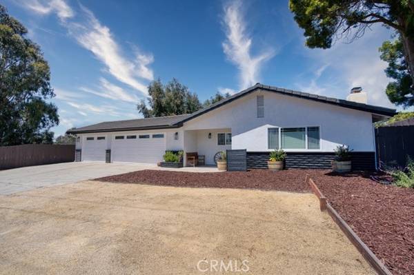 1050 W Tefft Street, Nipomo, CA 93444