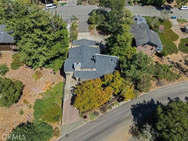 1550 Pineridge Drive, Cambria, CA 93428