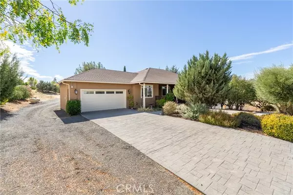 8230 Baron Way, Paso Robles, CA 93446